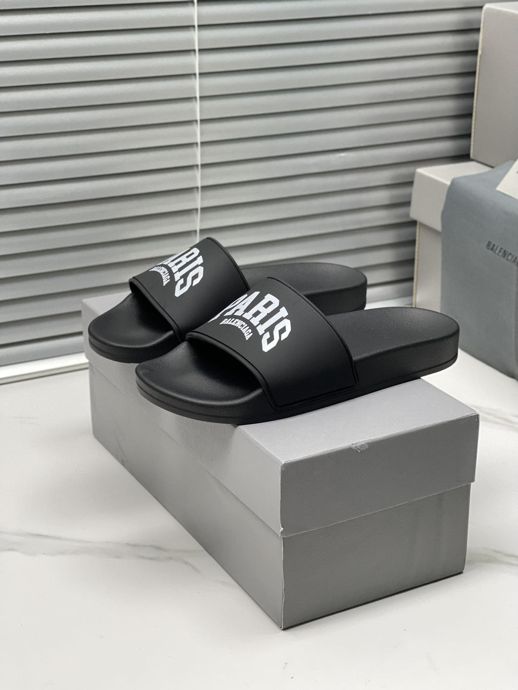 Balenciaga Contrast Lettered Slide Sandals